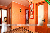 Фото 2-х комнатная квартира с лоджией на Нахимова 2Б.