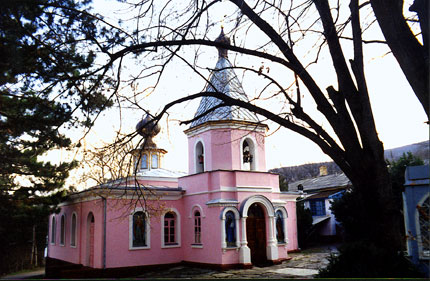 Топловский Троице-Параскеевский монастырь.