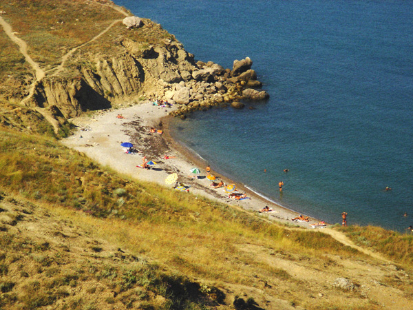 Каменный пляж пос. Орджоникидзе